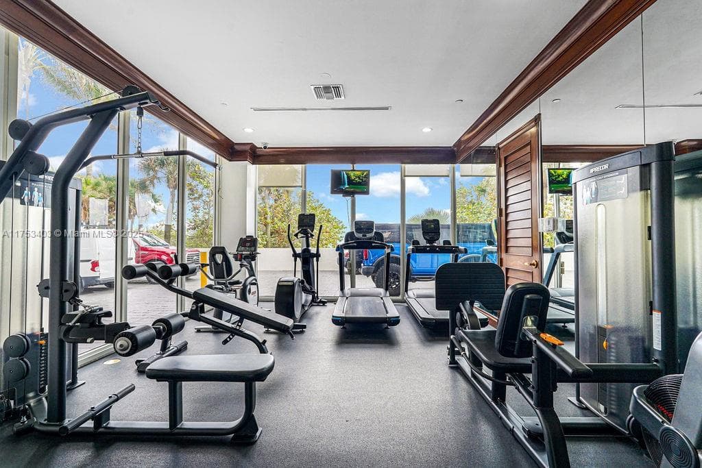 8925 Collins Ave # 2E, Surfside FL 33154 — 41