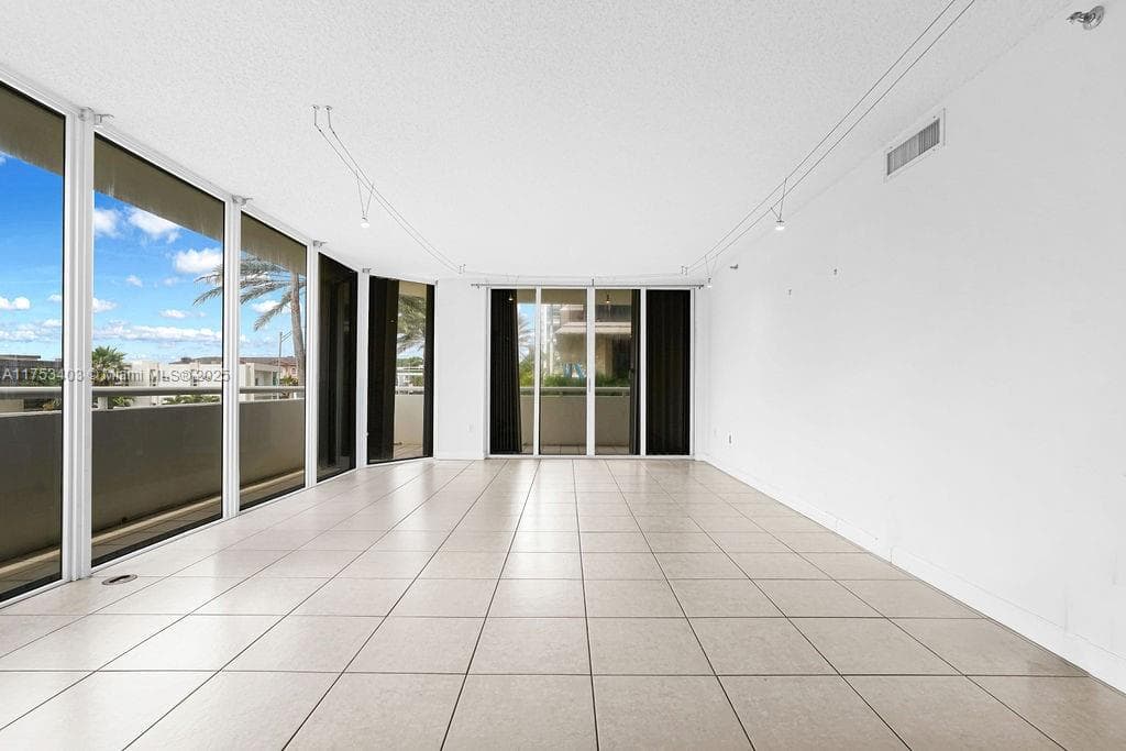 8925 Collins Ave # 2E, Surfside FL 33154 — 8