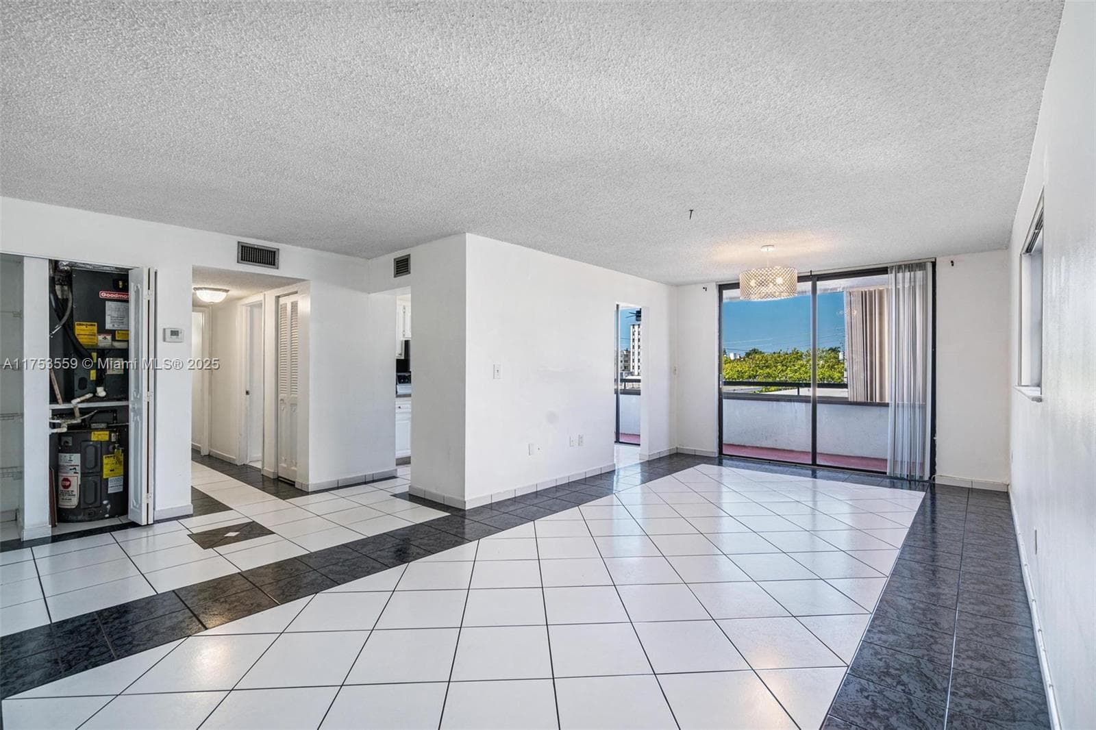 7300 Wayne Ave # 317, Miami Beach FL 33141 — 6