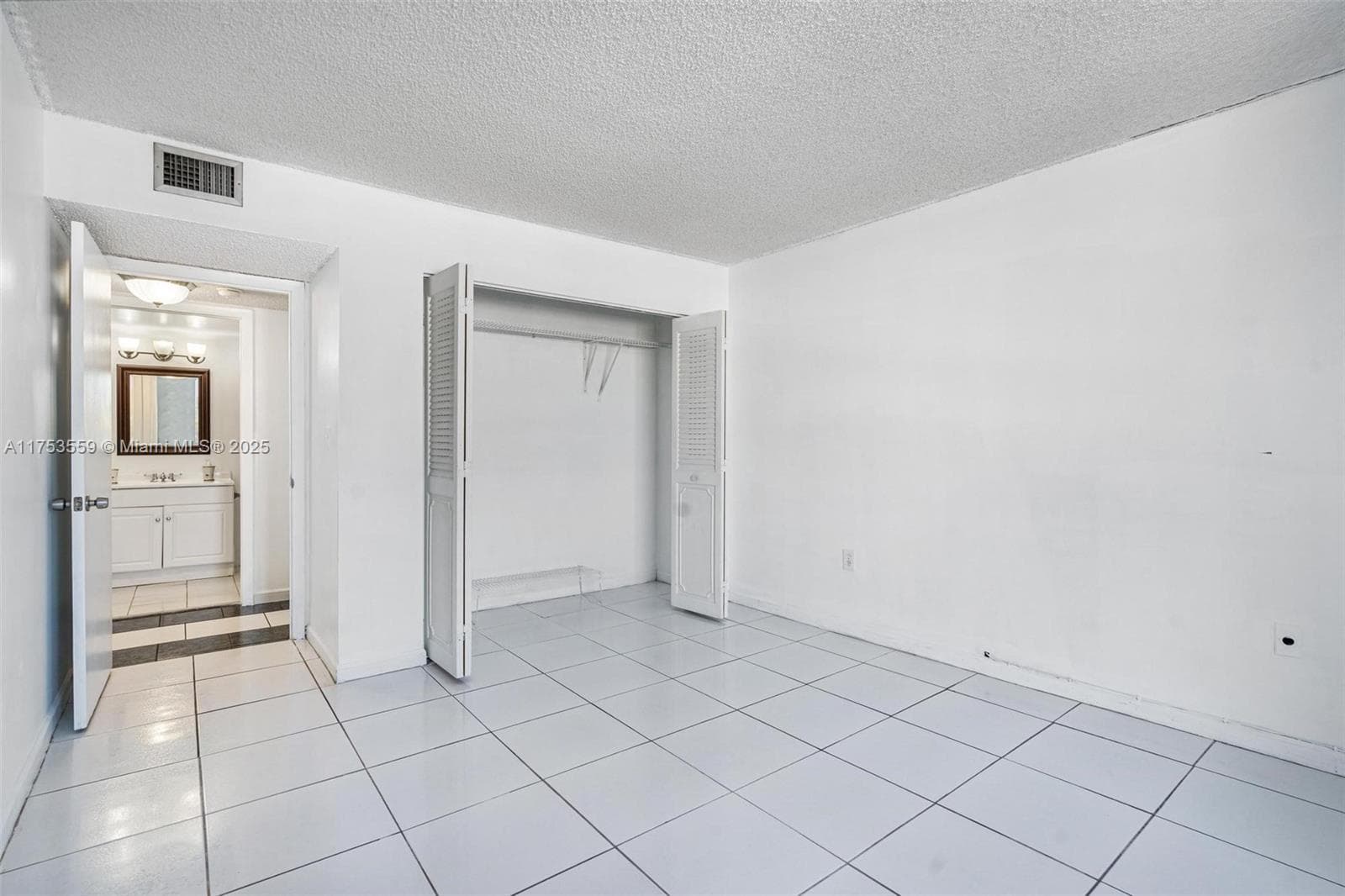 7300 Wayne Ave # 317, Miami Beach FL 33141 — 11
