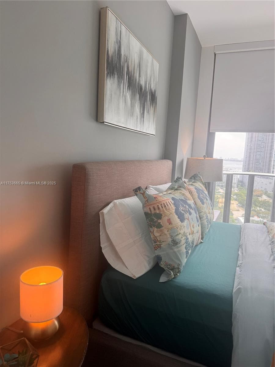 121 NE 34th St # 1904, Miami FL 33137 — 18
