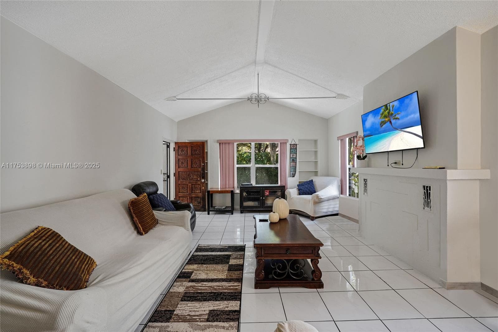 4727 NE 1st Ct, Miami FL 33137 — 12