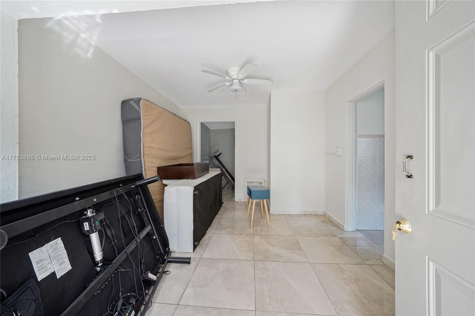 4727 NE 1st Ct, Miami FL 33137 — 26