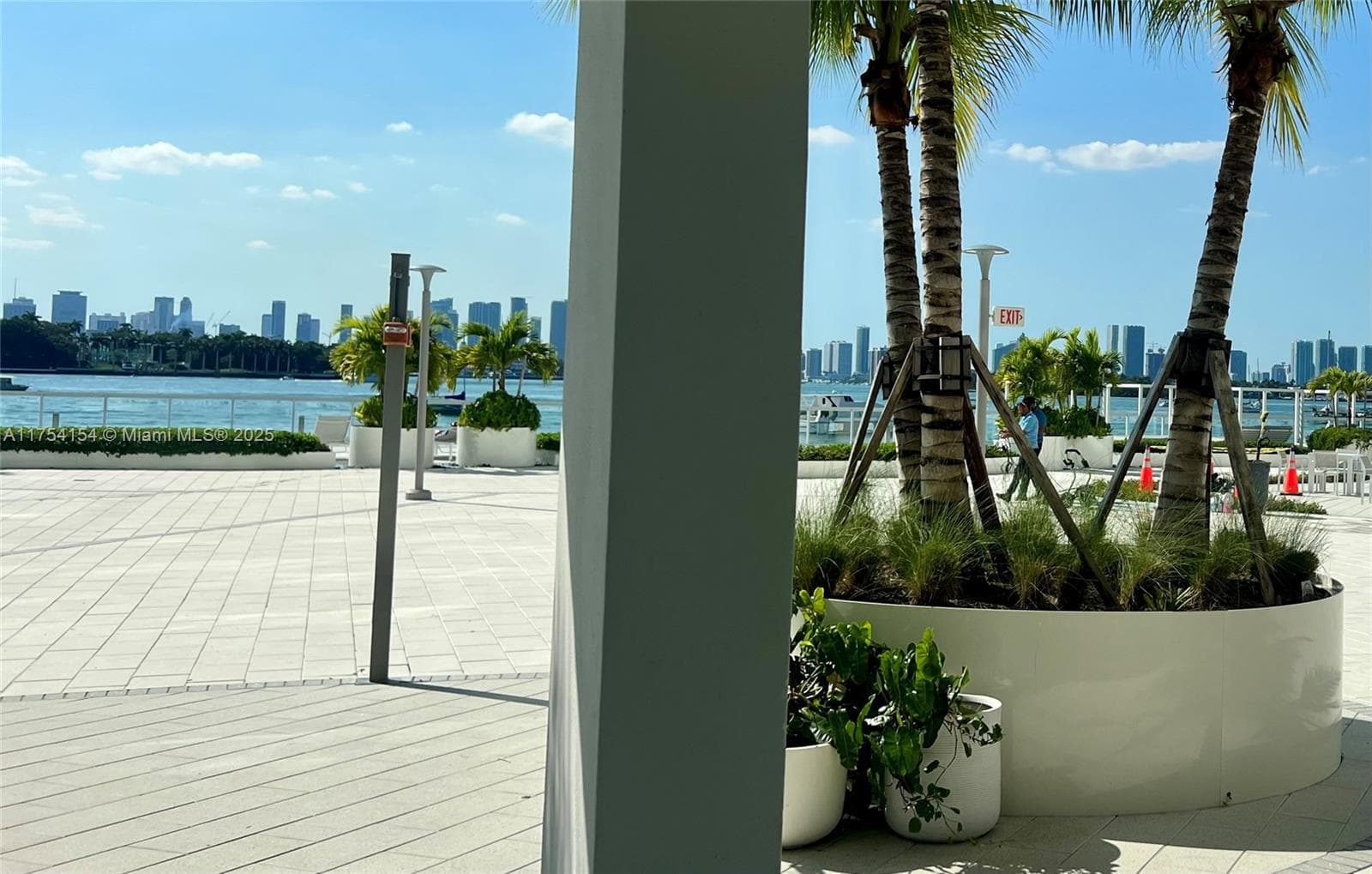 1000 West Ave # 908, Miami Beach FL 33139 — 20