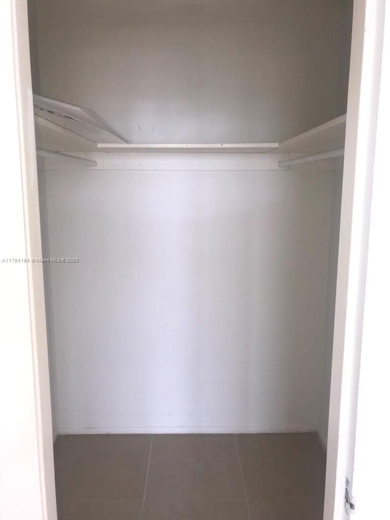 1000 West Ave # 908, Miami Beach FL 33139 — 11