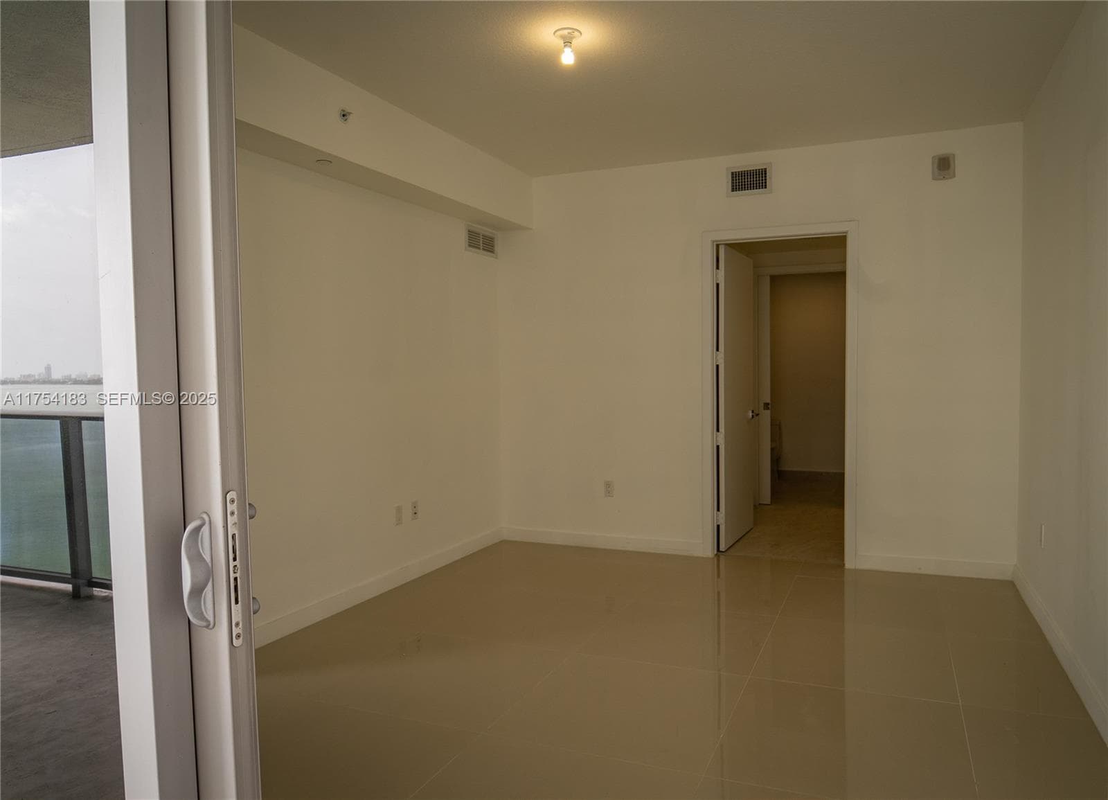 488 NE 18 St # 1809, Miami FL 33132 — 18
