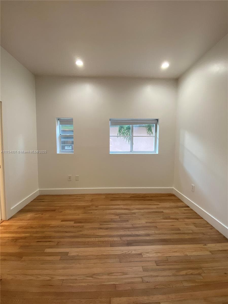 929 Michigan Ave # 5, Miami Beach FL 33139 — 13
