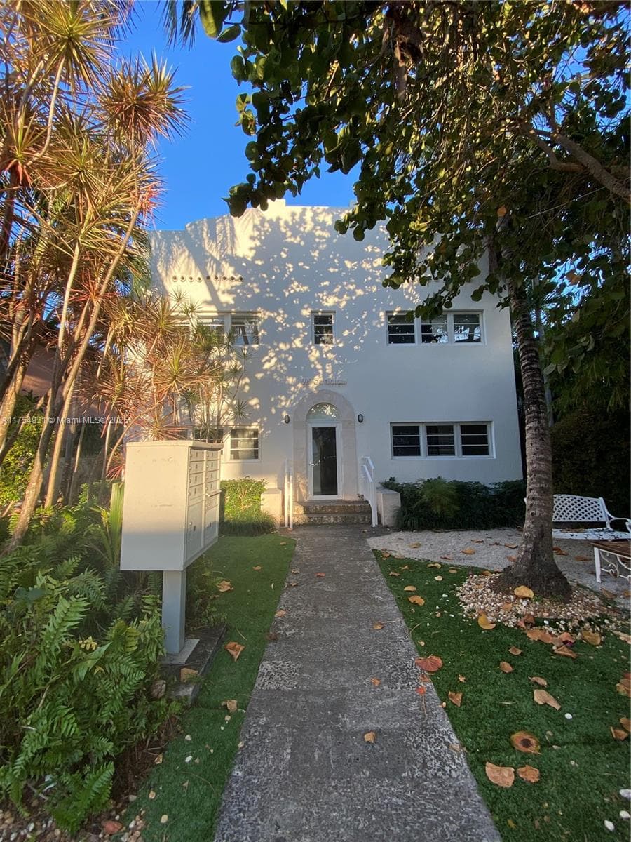 929 Michigan Ave # 5, Miami Beach FL 33139 — 26
