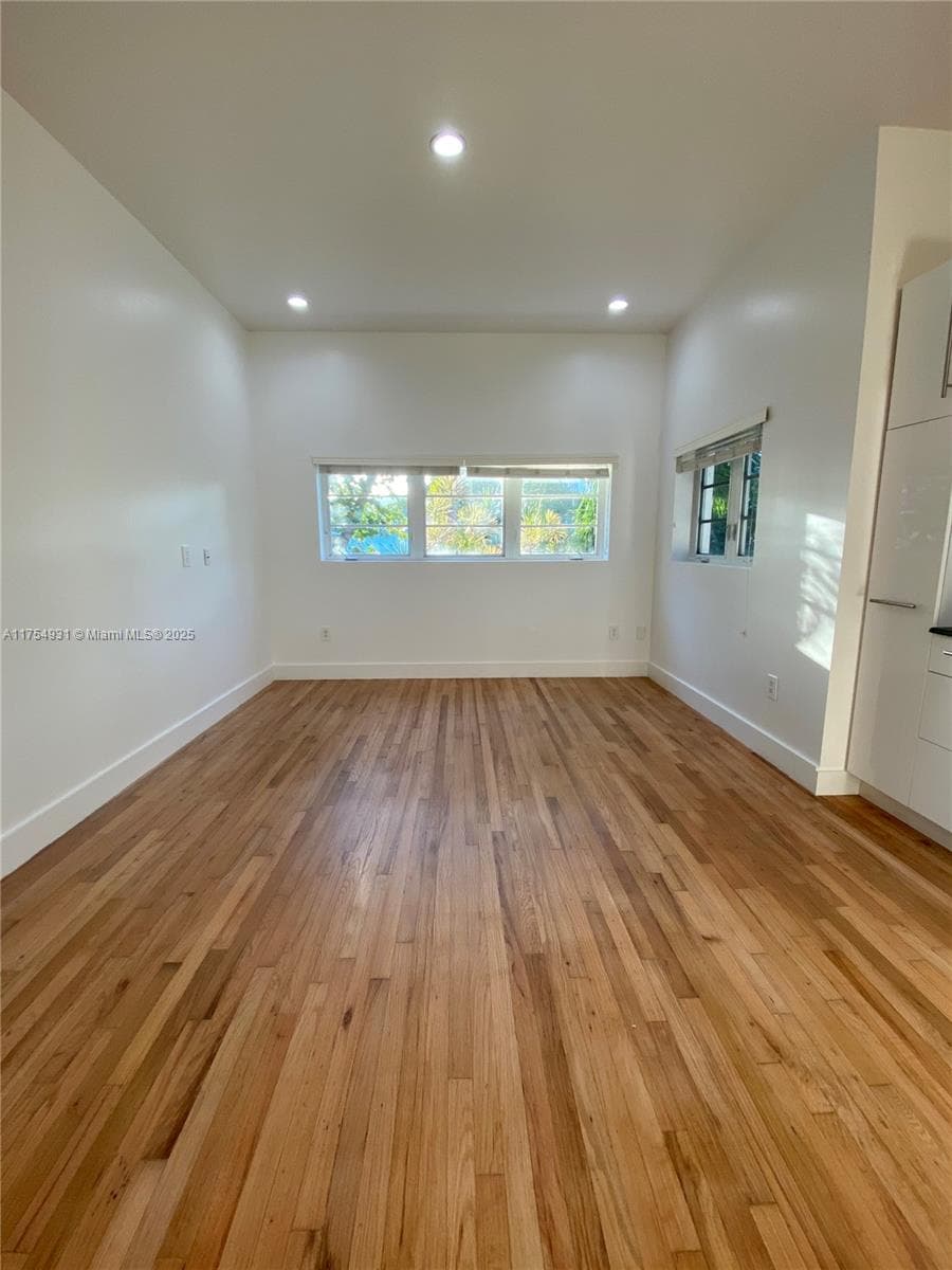929 Michigan Ave # 5, Miami Beach FL 33139 — 22