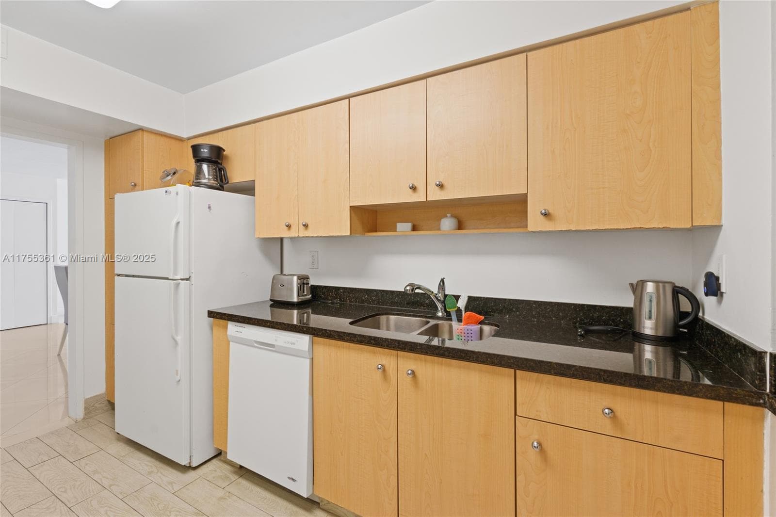 9195 Collins Ave # 1103, Surfside FL 33154 — 13