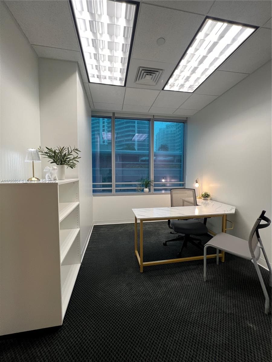 1395 Brickell Ave, Miami FL 33131 — 10
