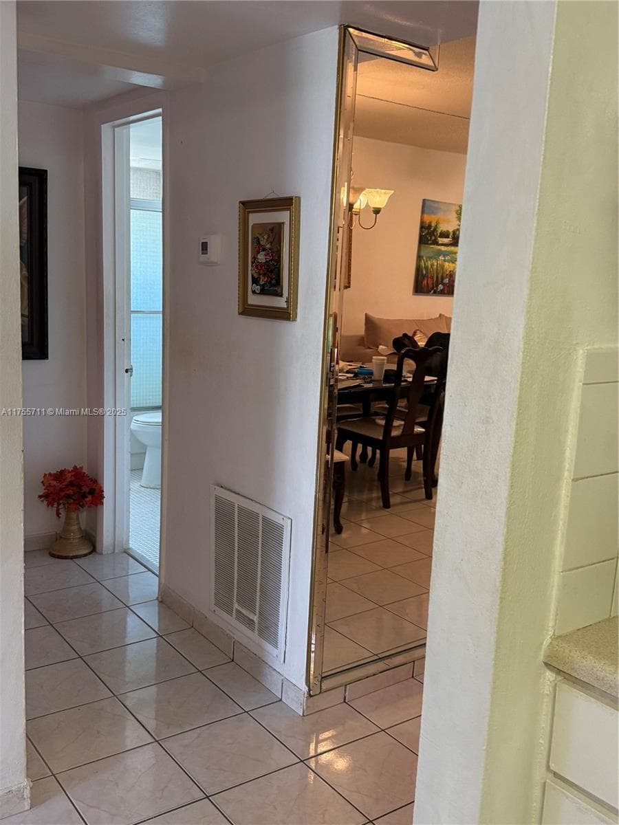 18555 NE 14th Ave # B, Miami FL 33179 — 9