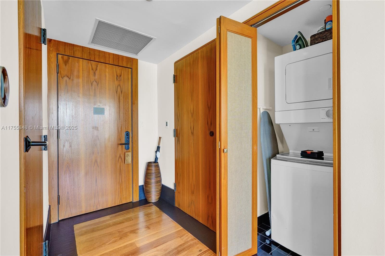 101 20, Miami Beach FL 33139 — 42