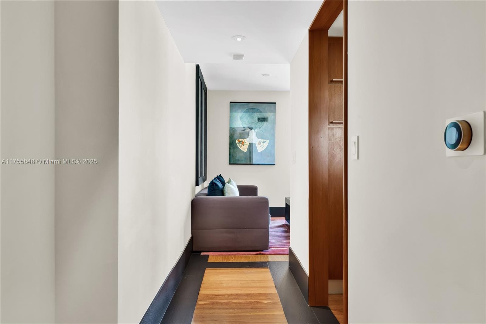 101 20, Miami Beach FL 33139 — 3
