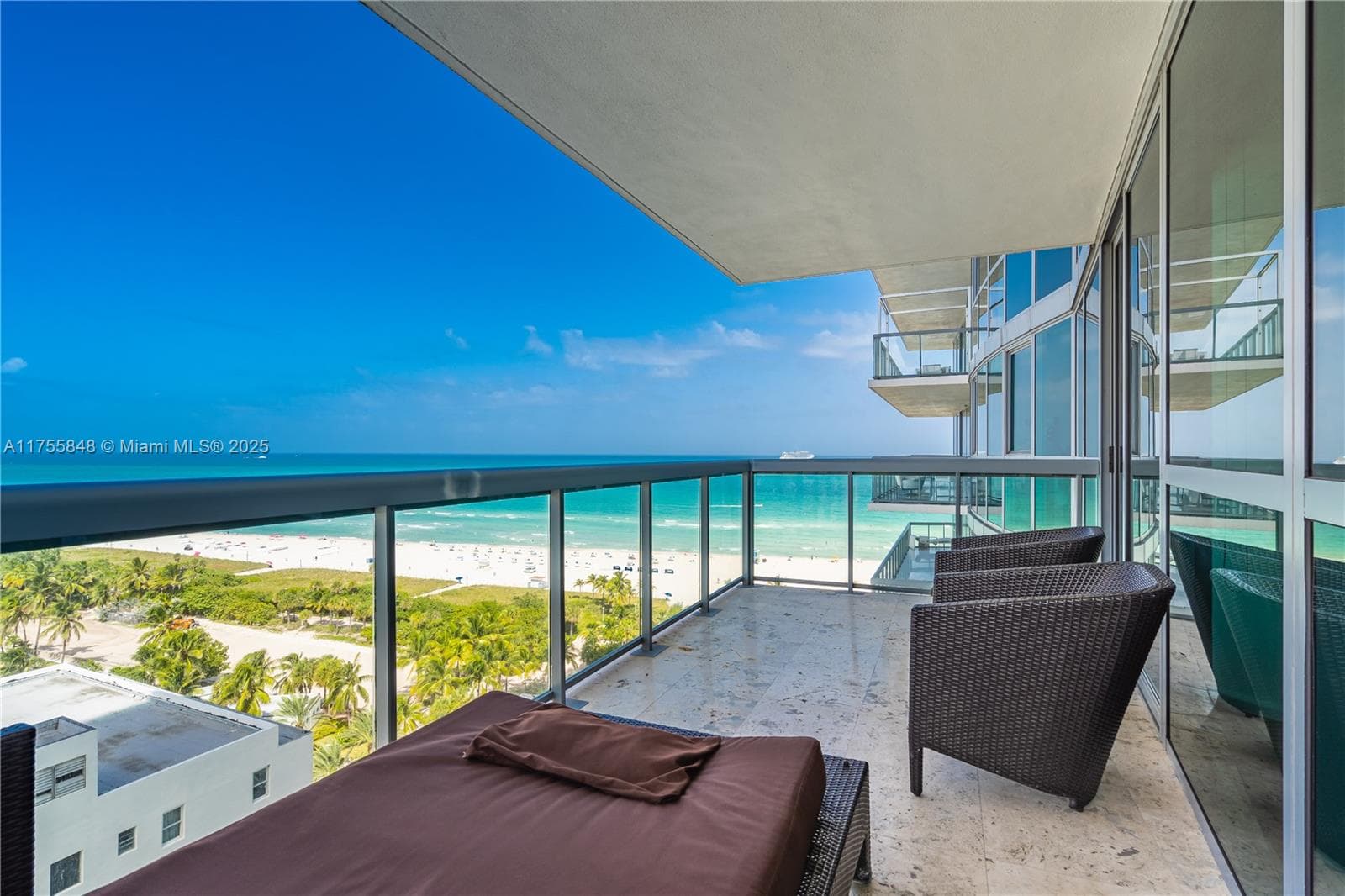 101 20, Miami Beach FL 33139 — 24