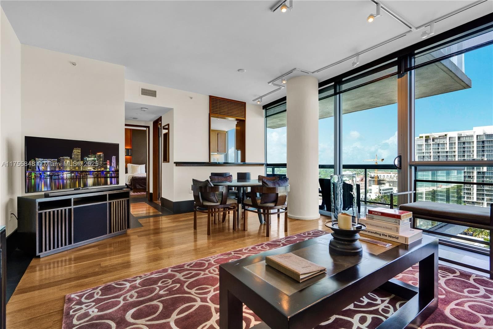 101 20, Miami Beach FL 33139 — 30