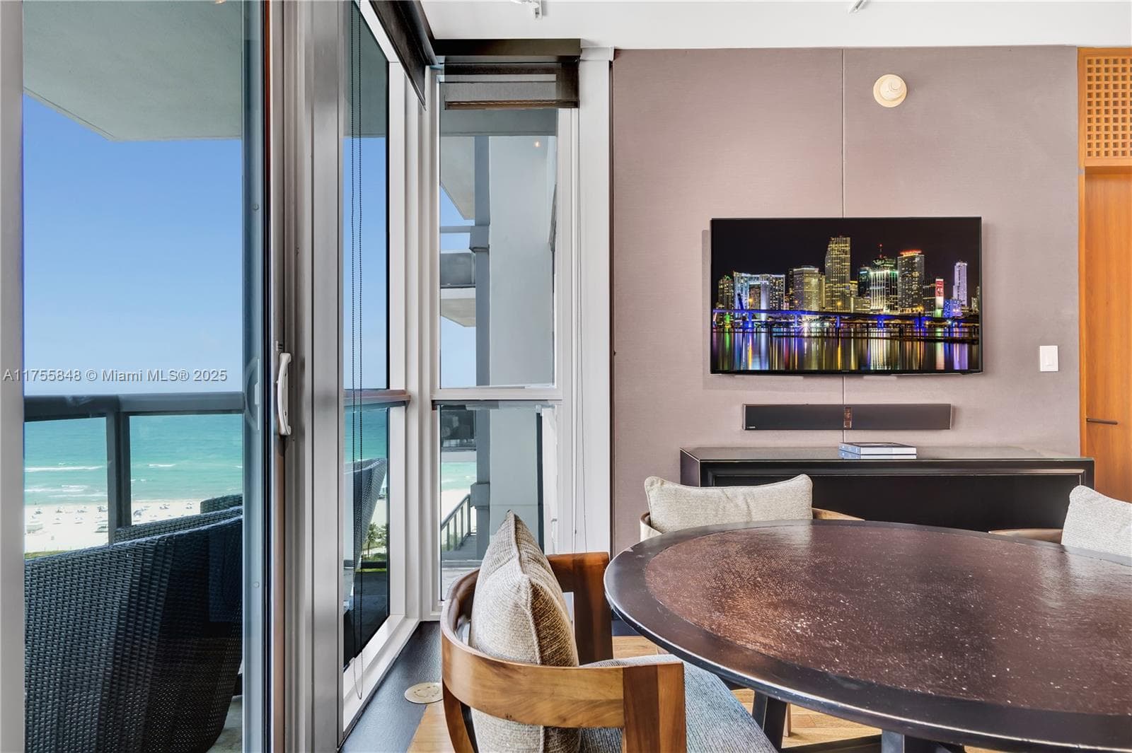 101 20, Miami Beach FL 33139 — 10