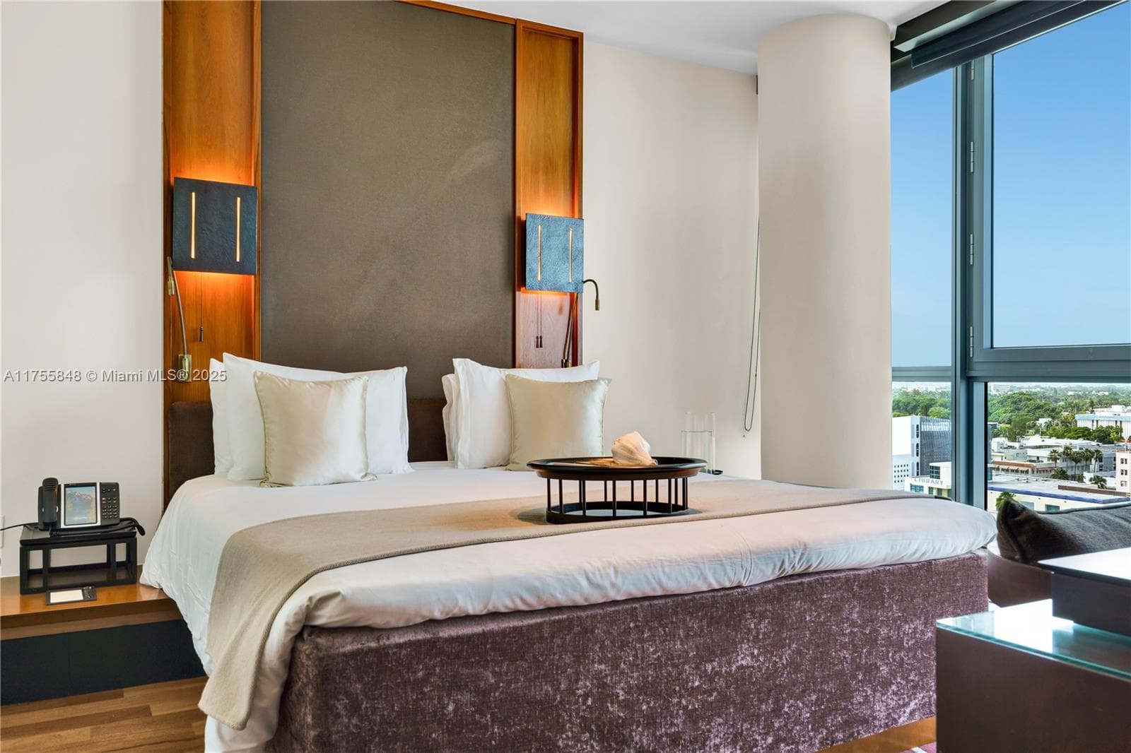 101 20, Miami Beach FL 33139 — 40