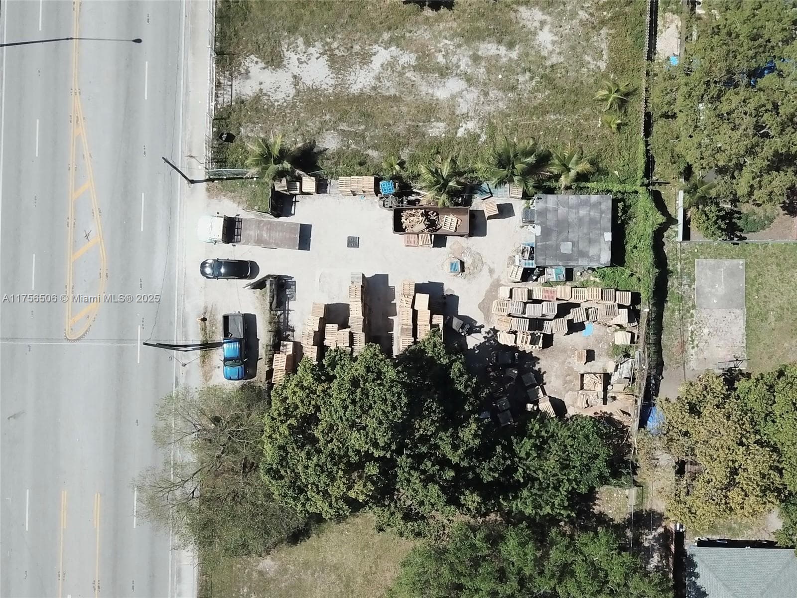 3013 NW 54th St, Miami FL 33142 — 14