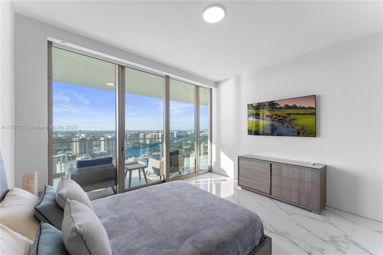 18975 Collins Ave # 3703, Sunny Isles Beach FL 33160 — 38