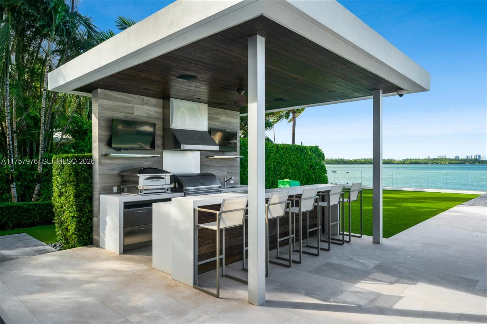 284 Bal Bay Dr, Bal Harbour FL 33154 — 22