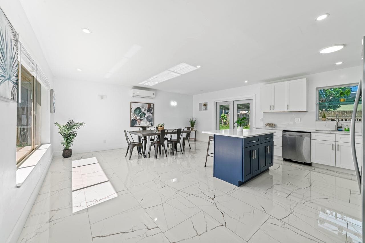 1215 NE 200th Street, Miami FL 33179 — 3