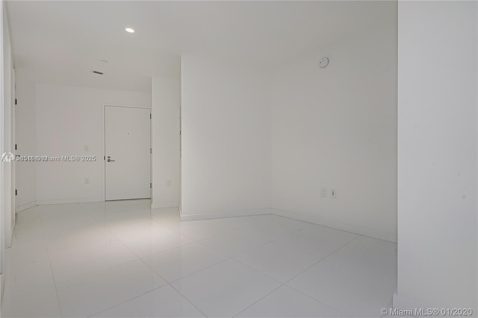 851 NE 1st Ave # 2600, Miami FL 33132 — 12