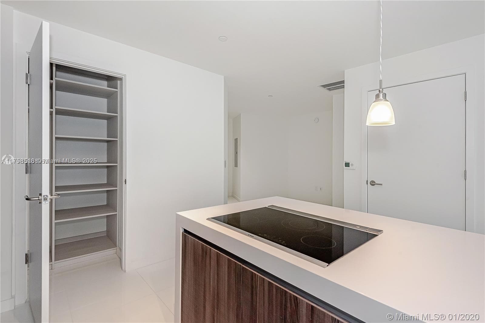 851 NE 1st Ave # 2600, Miami FL 33132 — 11