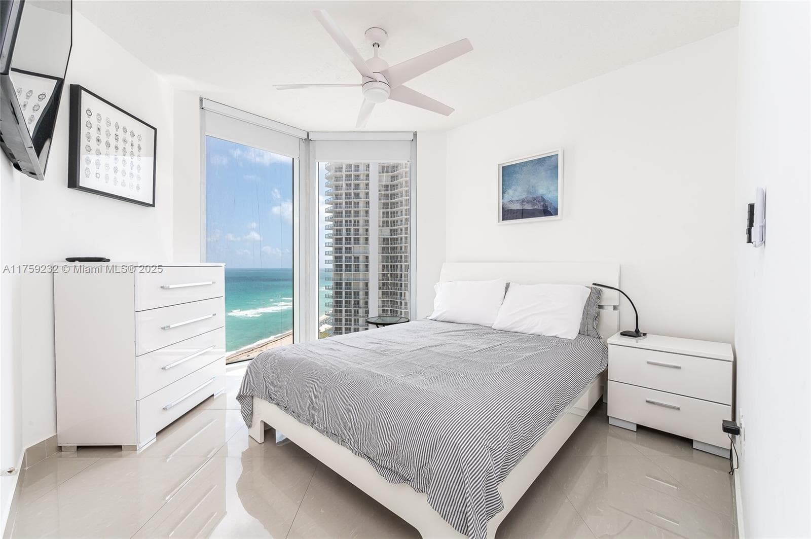 16699 Collins Ave # 1809, Sunny Isles Beach FL 33160 — 16