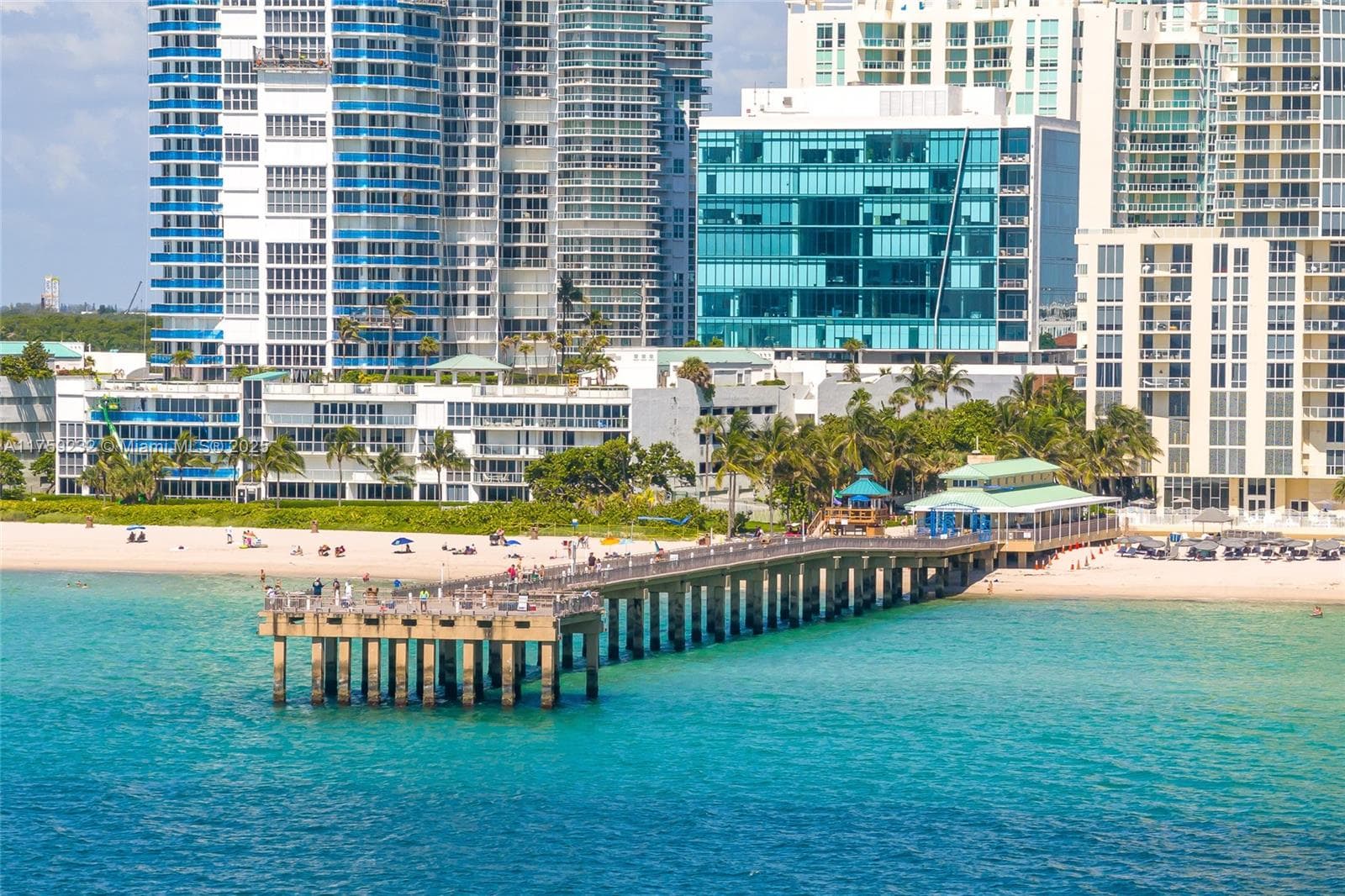 16699 Collins Ave # 1809, Sunny Isles Beach FL 33160 — 32