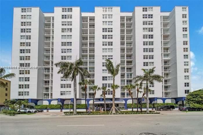 6450 Collins Ave # 206, Miami Beach FL 33141 — 29