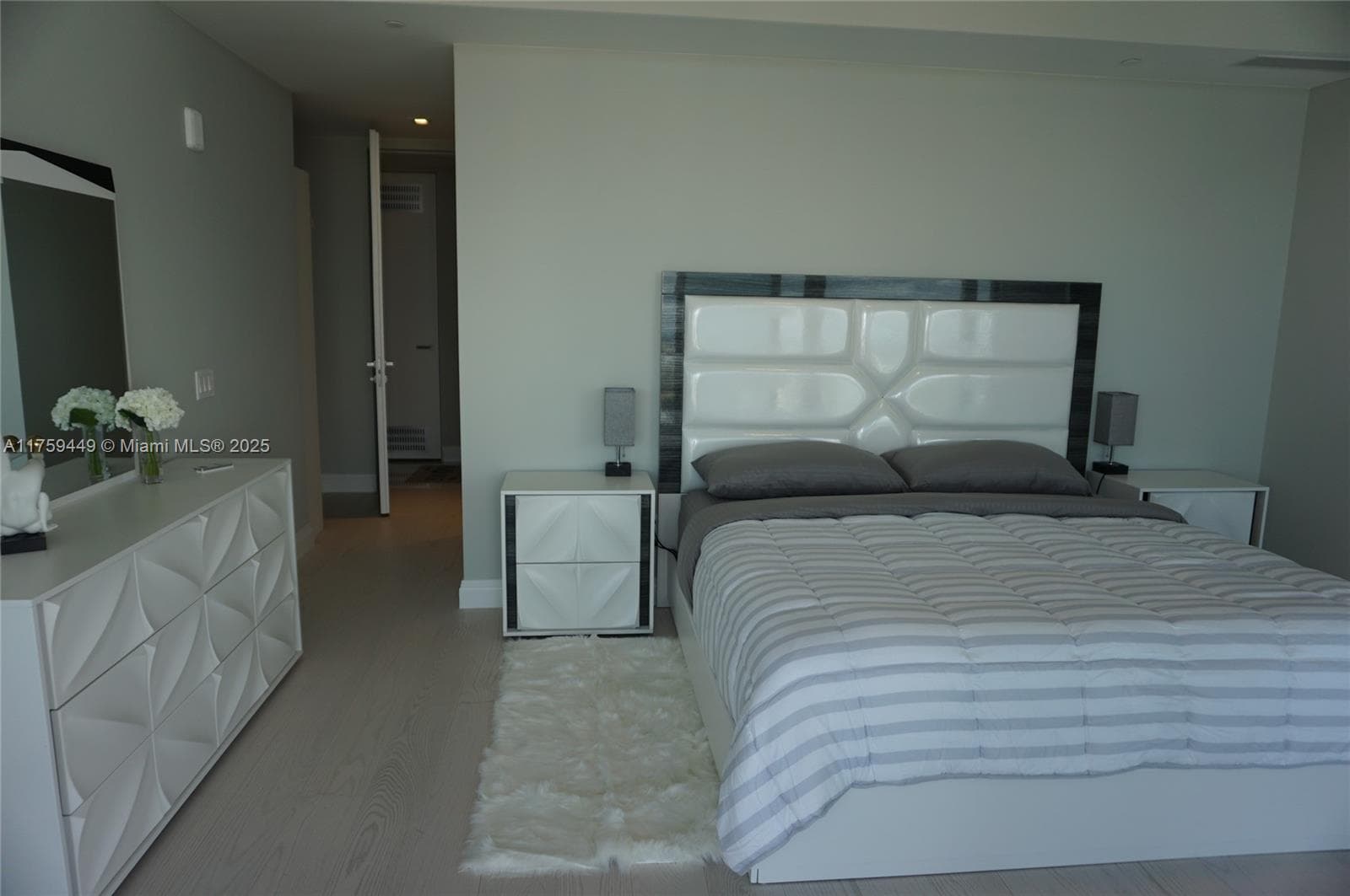 18975 SE Collins Ave # 3405, Sunny Isles Beach FL 33160 — 23
