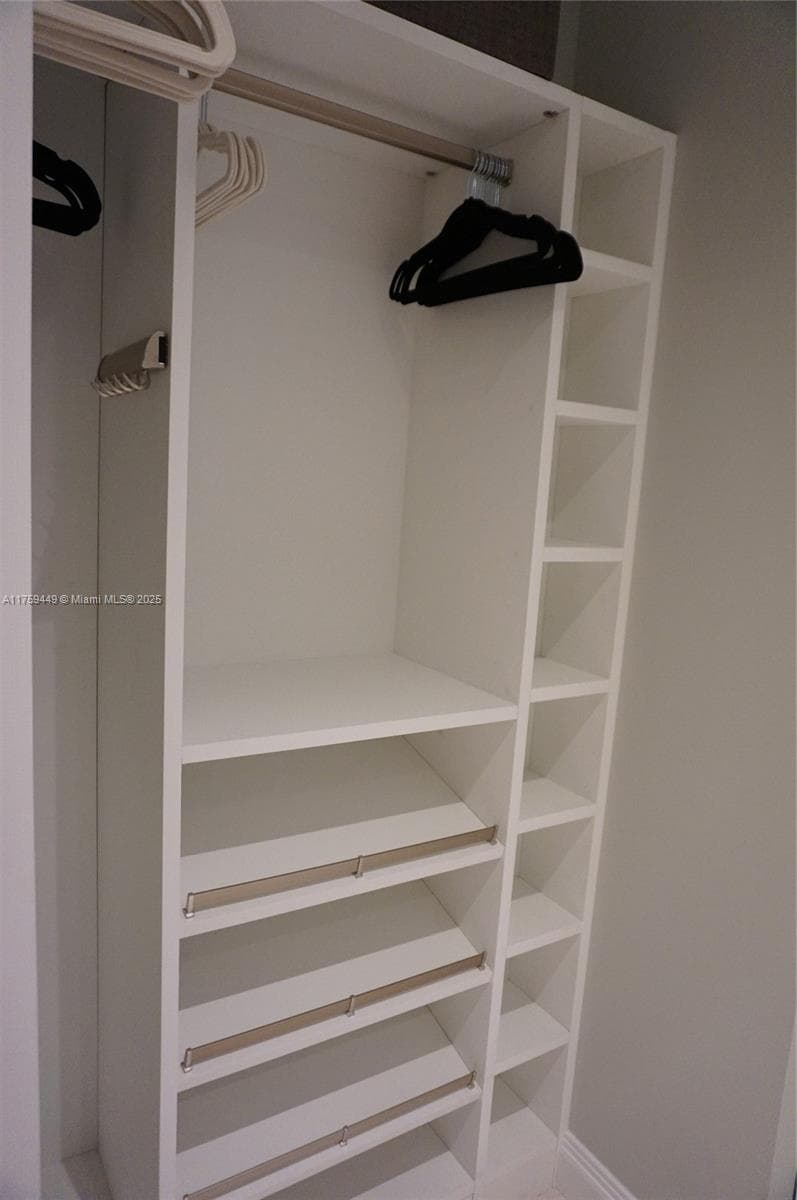 18975 SE Collins Ave # 3405, Sunny Isles Beach FL 33160 — 27