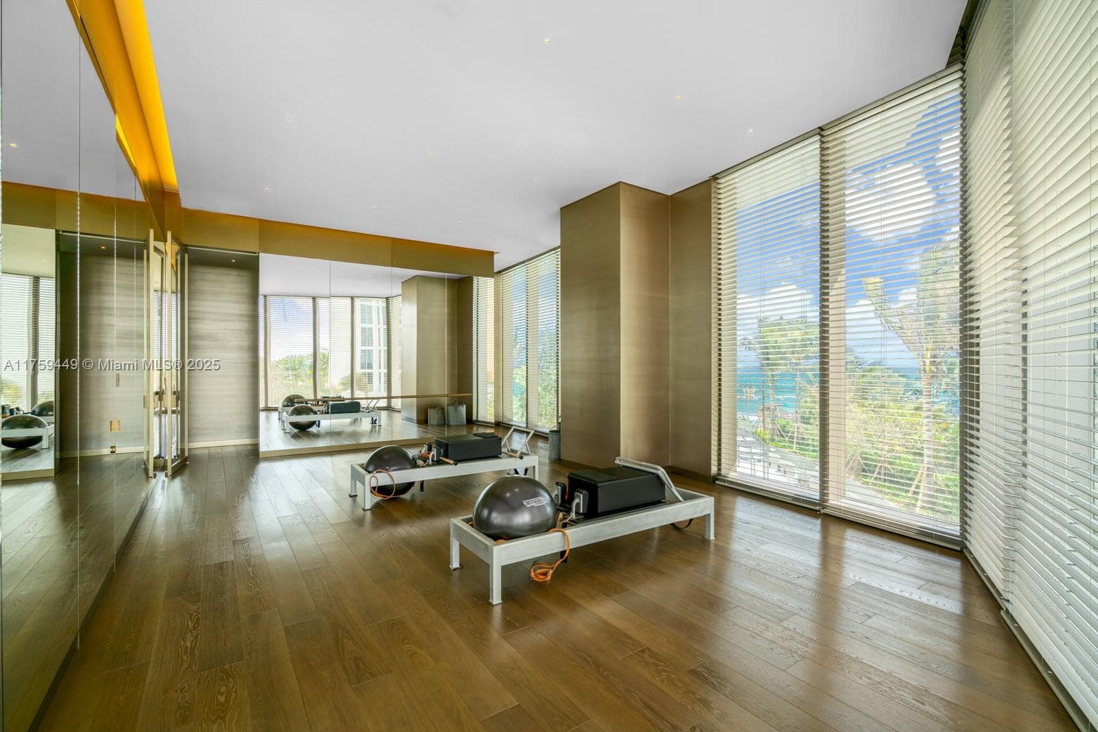 18975 SE Collins Ave # 3405, Sunny Isles Beach FL 33160 — 63