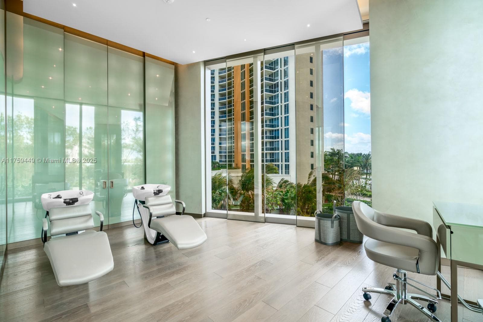 18975 SE Collins Ave # 3405, Sunny Isles Beach FL 33160 — 66