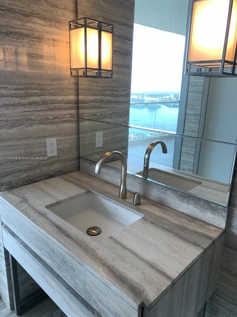 18975 SE Collins Ave # 3405, Sunny Isles Beach FL 33160 — 28