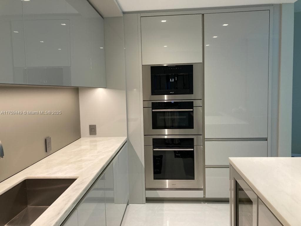 18975 SE Collins Ave # 3405, Sunny Isles Beach FL 33160 — 14
