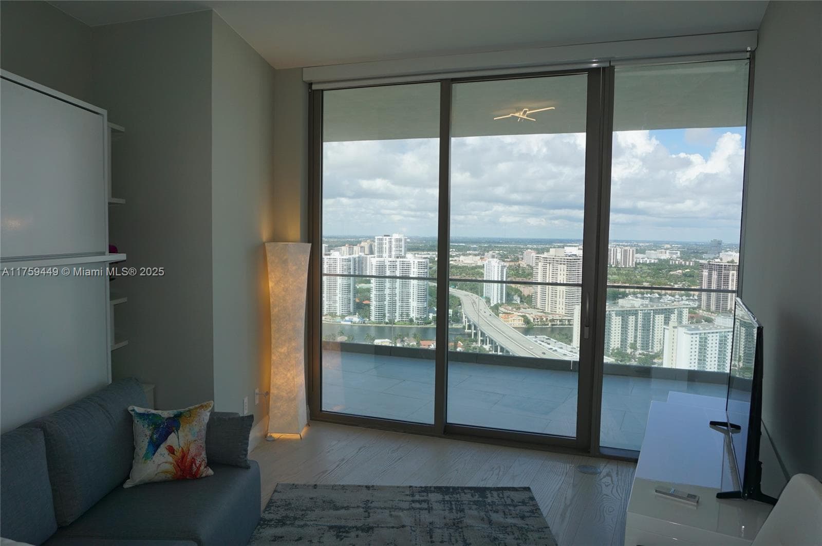18975 SE Collins Ave # 3405, Sunny Isles Beach FL 33160 — 35