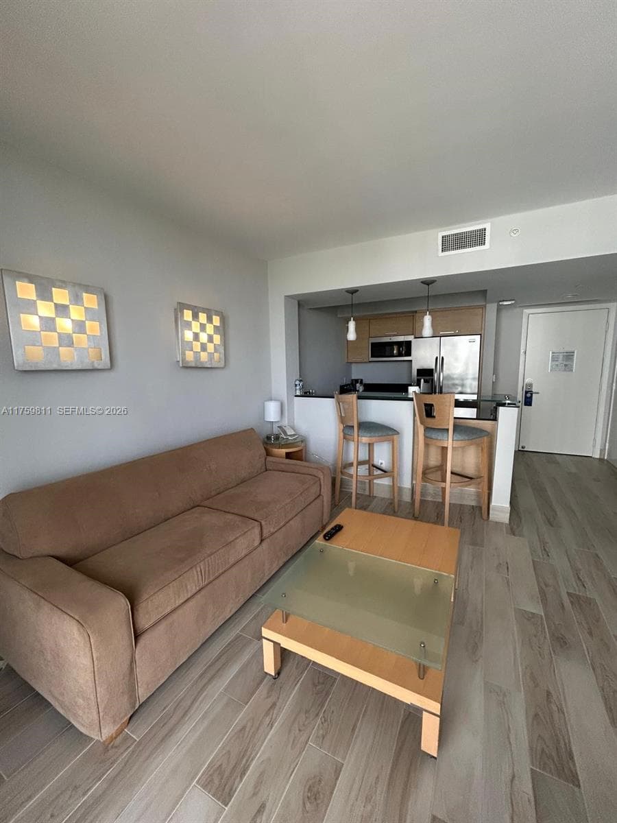 18683 Collins Ave # 1706, Sunny Isles Beach FL 33160 — 21