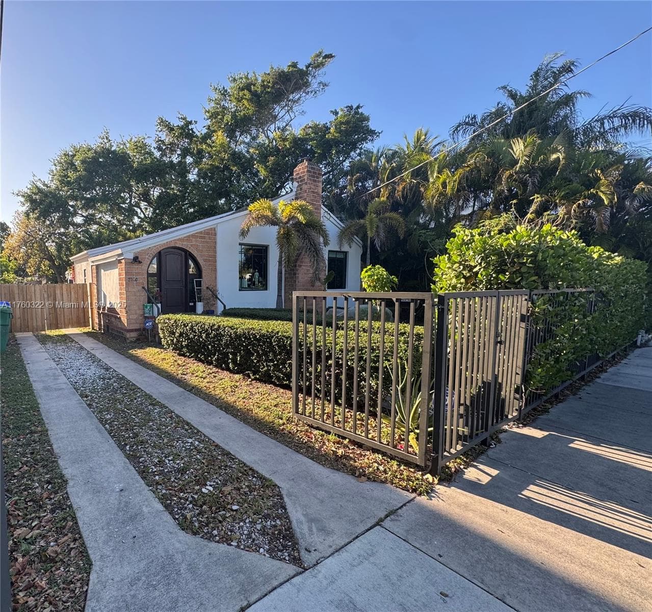 7020 NE 5th Ave, Miami FL 33138 — 25