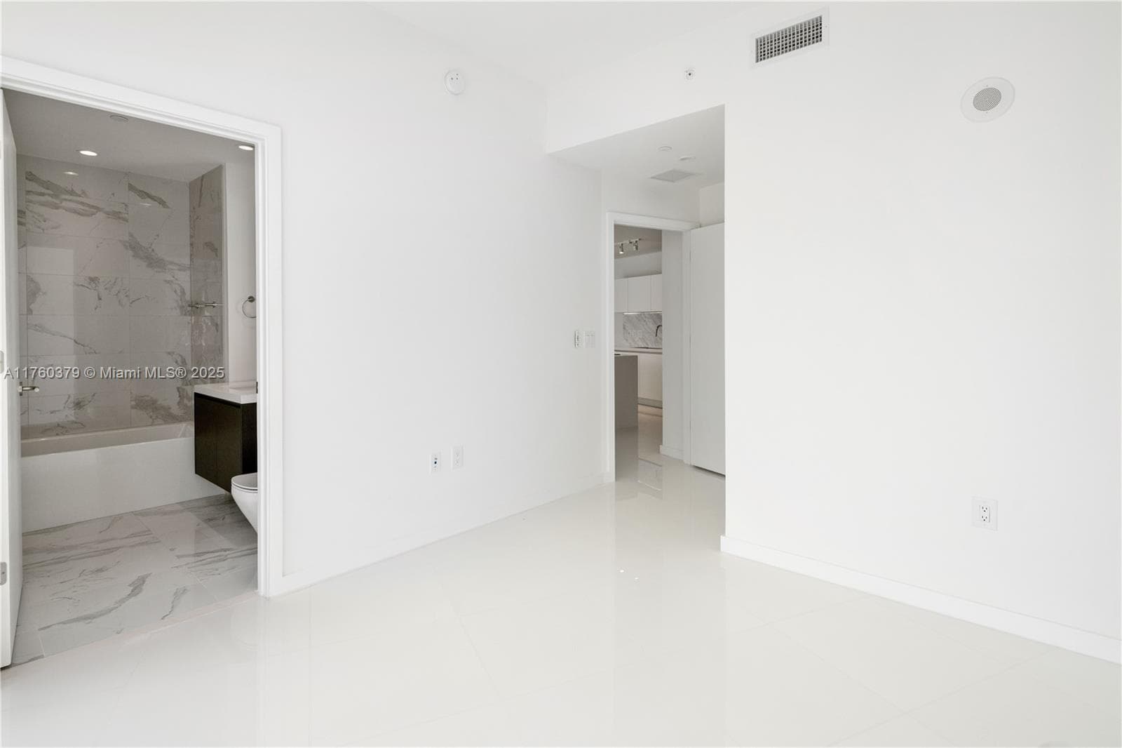 851 NE 1st Ave # 4203, Miami FL 33132 — 12