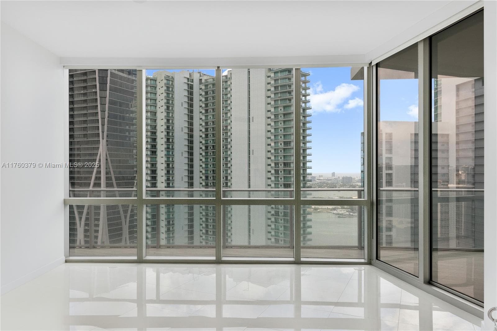 851 NE 1st Ave # 4203, Miami FL 33132 — 7