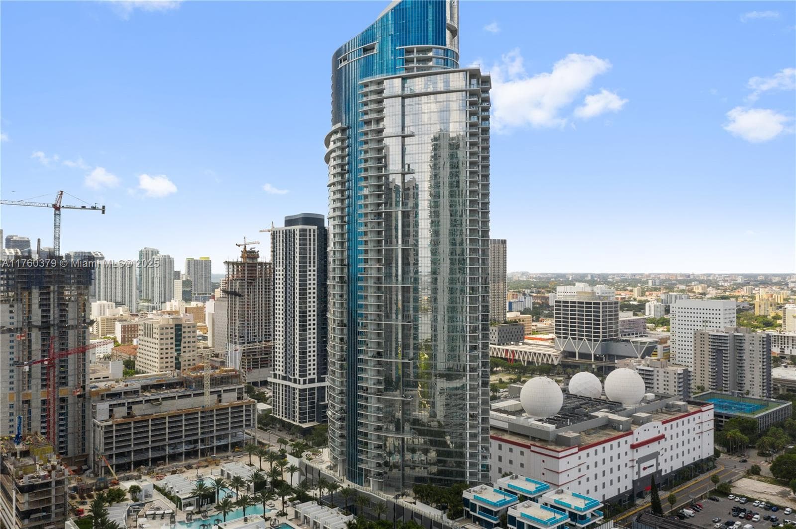 851 NE 1st Ave # 4203, Miami FL 33132 — 30