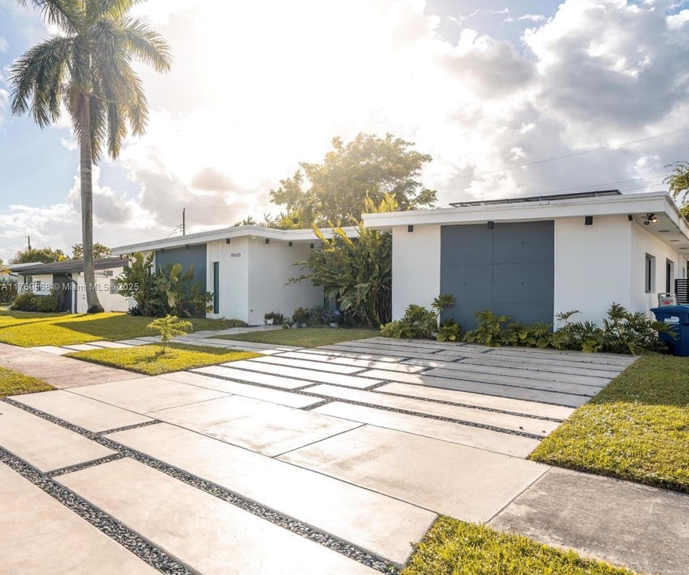 19600 NE 19th Ave, Miami FL 33179 — 2