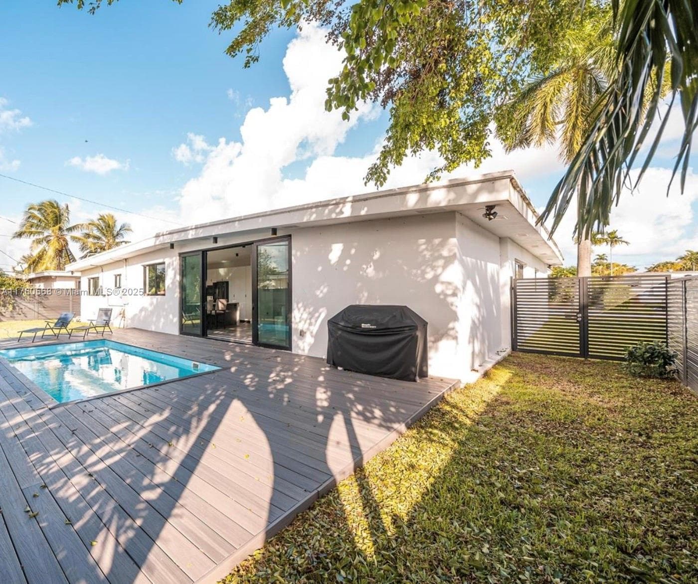 19600 NE 19th Ave, Miami FL 33179 — 30