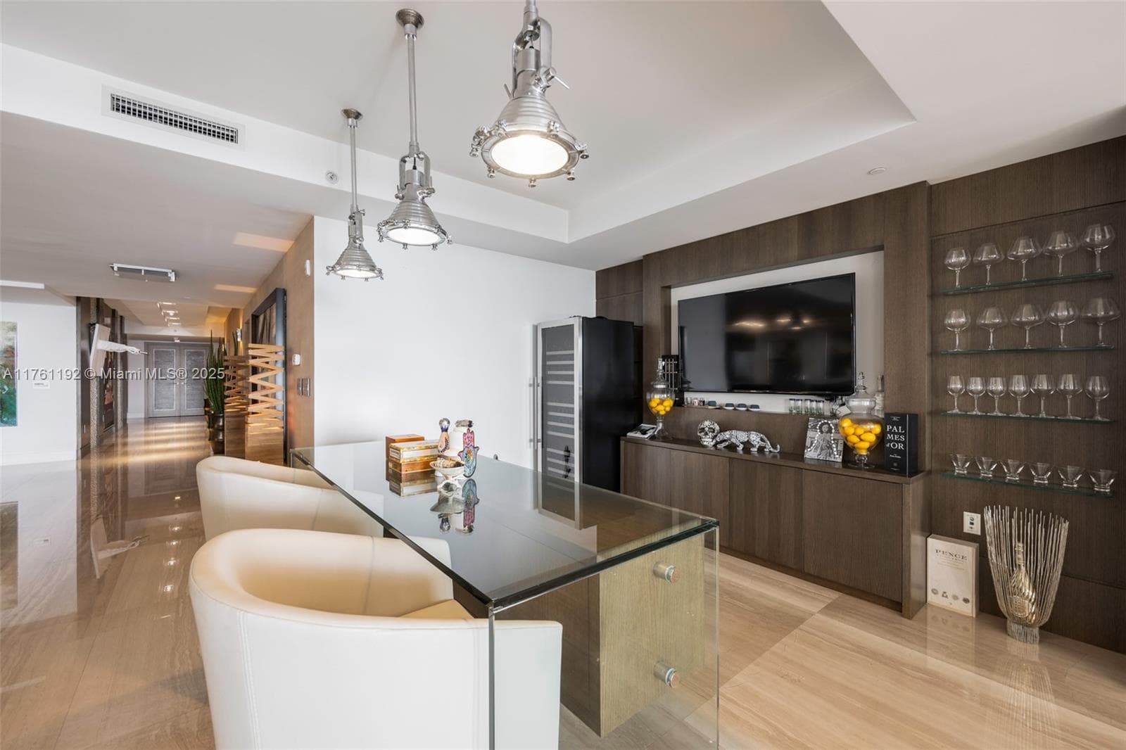 125 Ocean Dr # 0303, Miami Beach FL 33139 — 9
