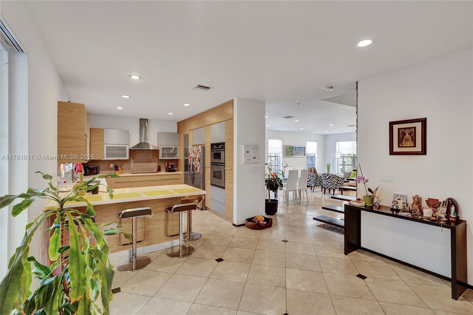 10643 NW 54th St, Doral FL 33178 — 9