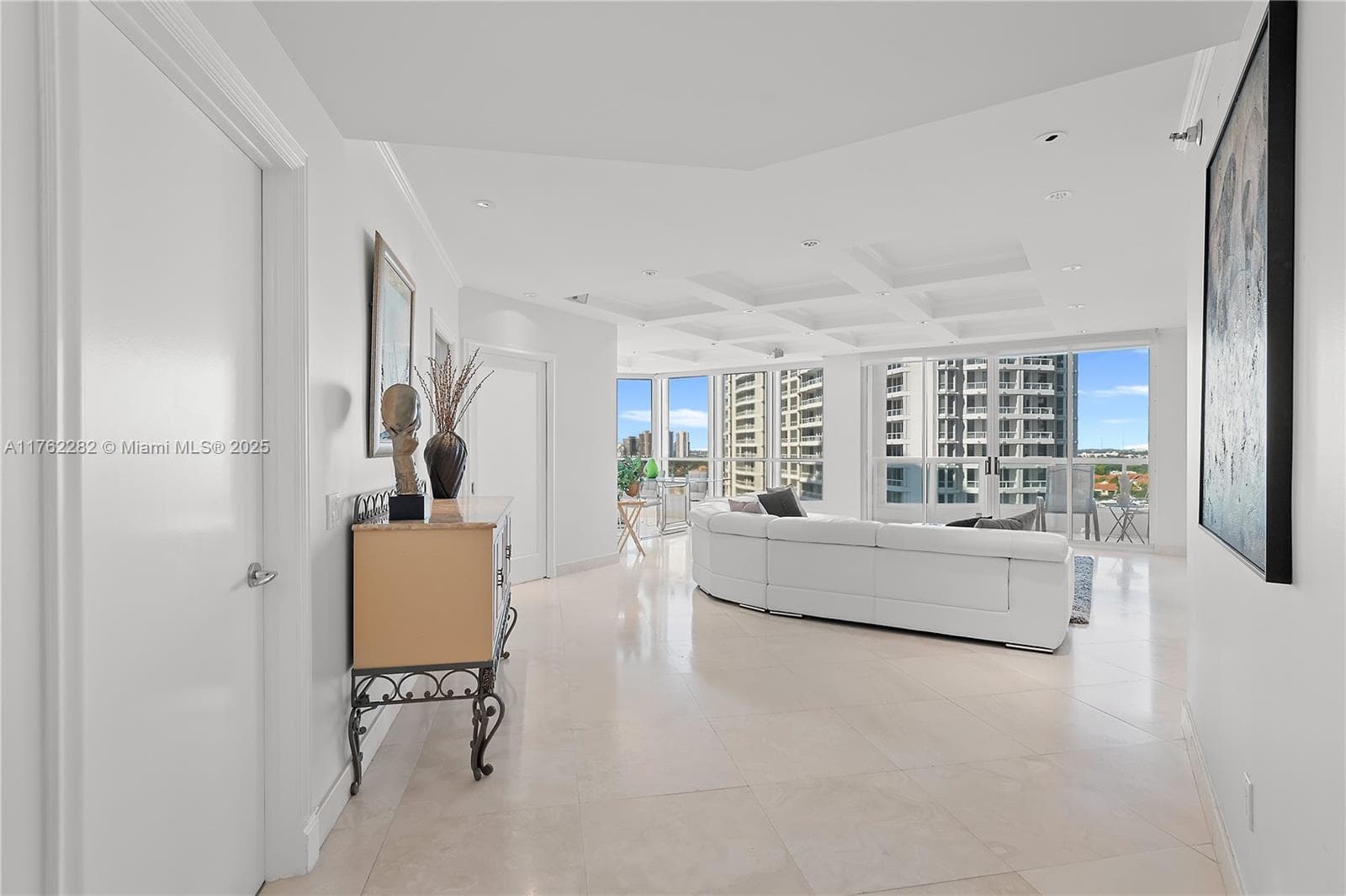 21150 Point Pl # 1102, Aventura FL 33180 — 2