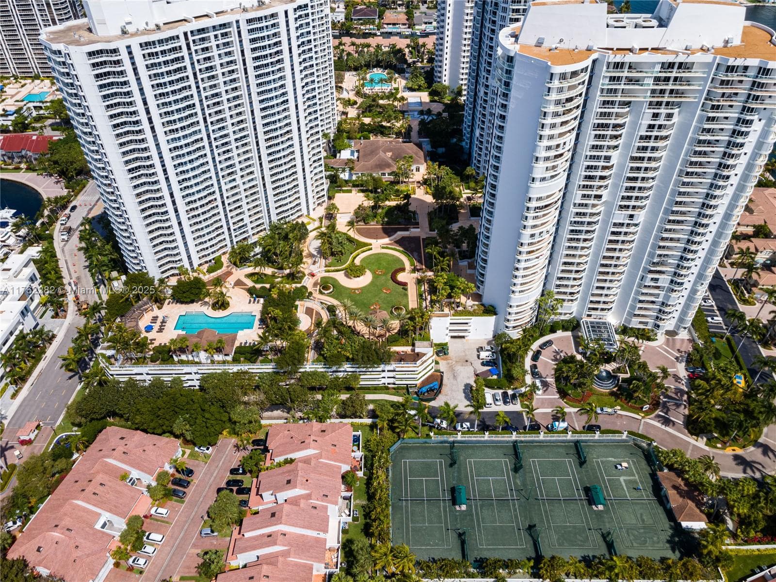 21150 Point Pl # 1102, Aventura FL 33180 — 38