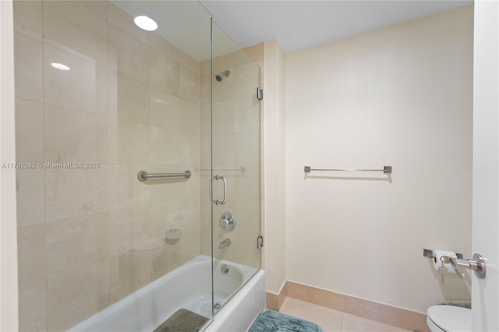 21150 Point Pl # 1102, Aventura FL 33180 — 15